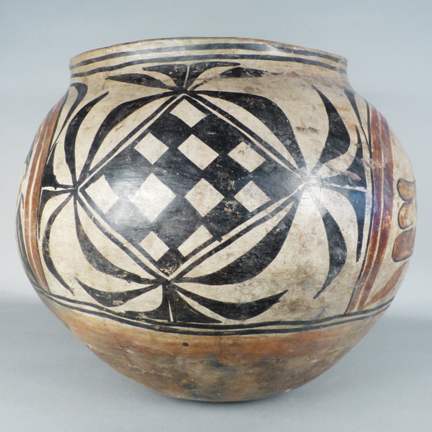 Santo Domingo Storage Jar, c.1880 Shiprock Santa Fe