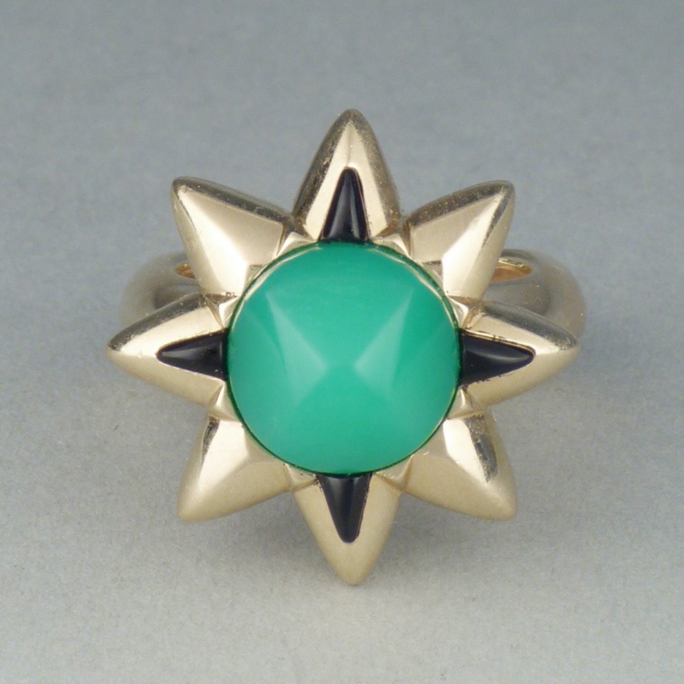 James Little Navajo 18k Gold Star Ring with Chrysoprase and Jet